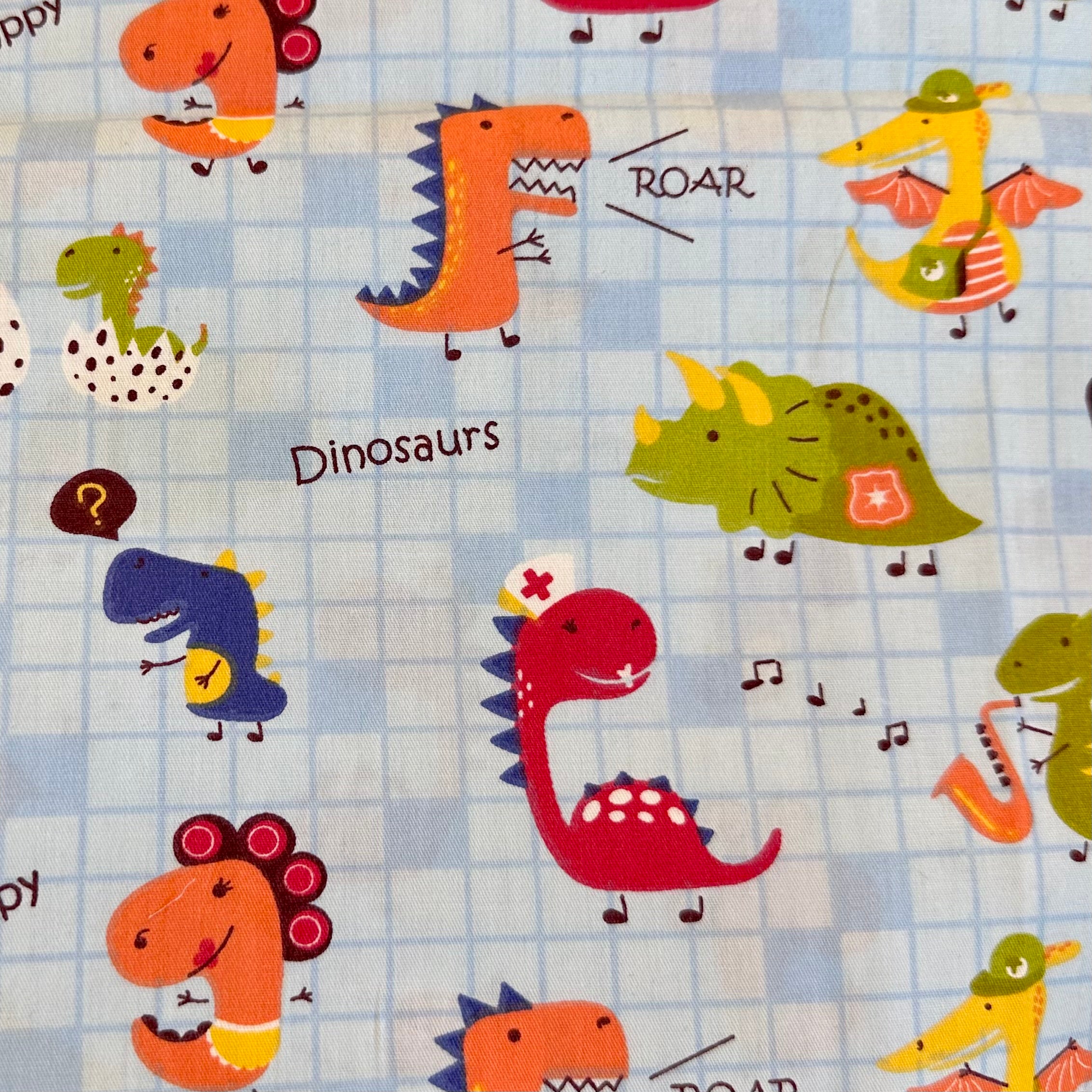 TISSU EN POPLIN IMPRIMÉ NUMÉRIQUEMENT, DINOSAURES ET MÉTIERS POUR ENFANTS, EN BLEU