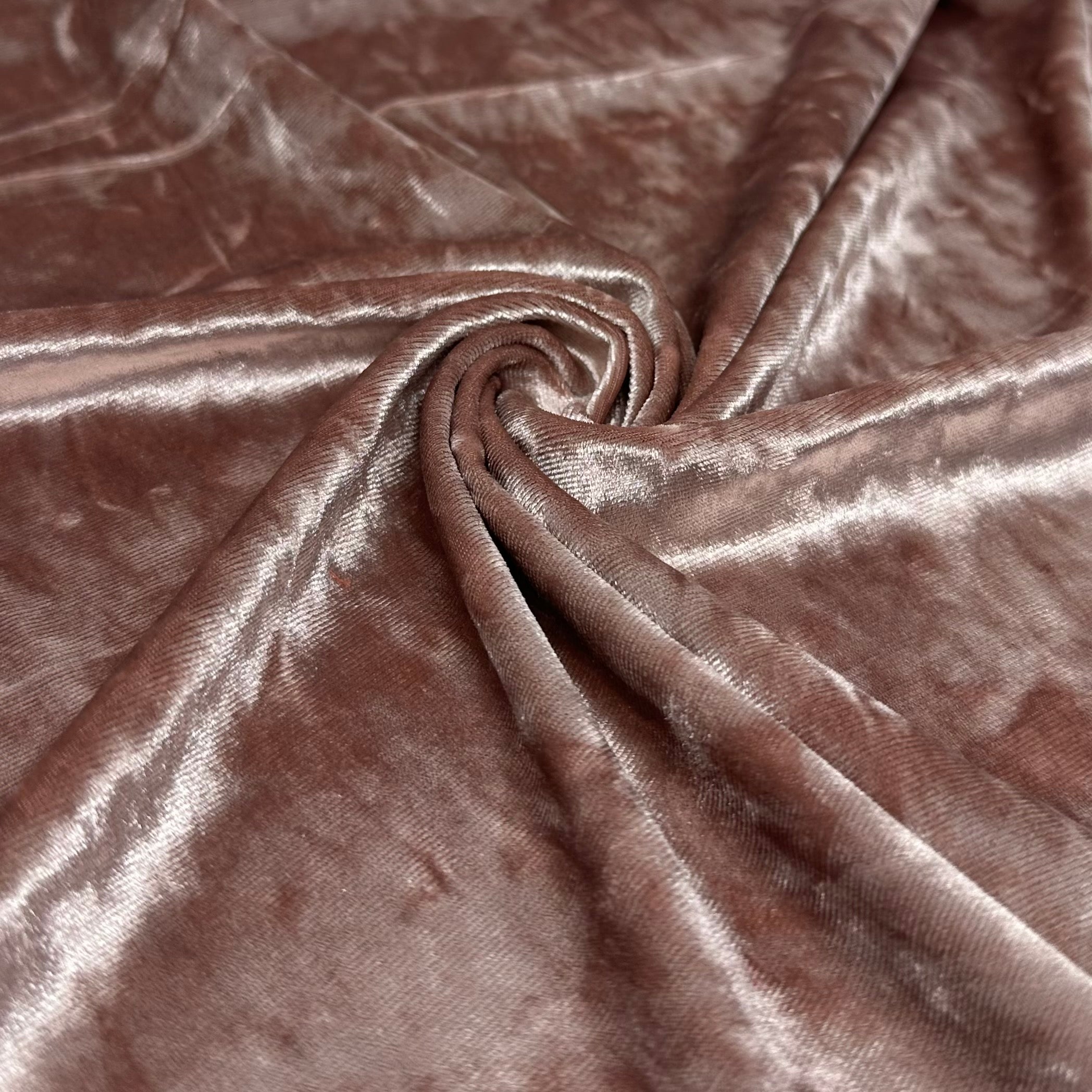 TELA MARTELÉ CON AGUAS ROSA MAQUILLAJE