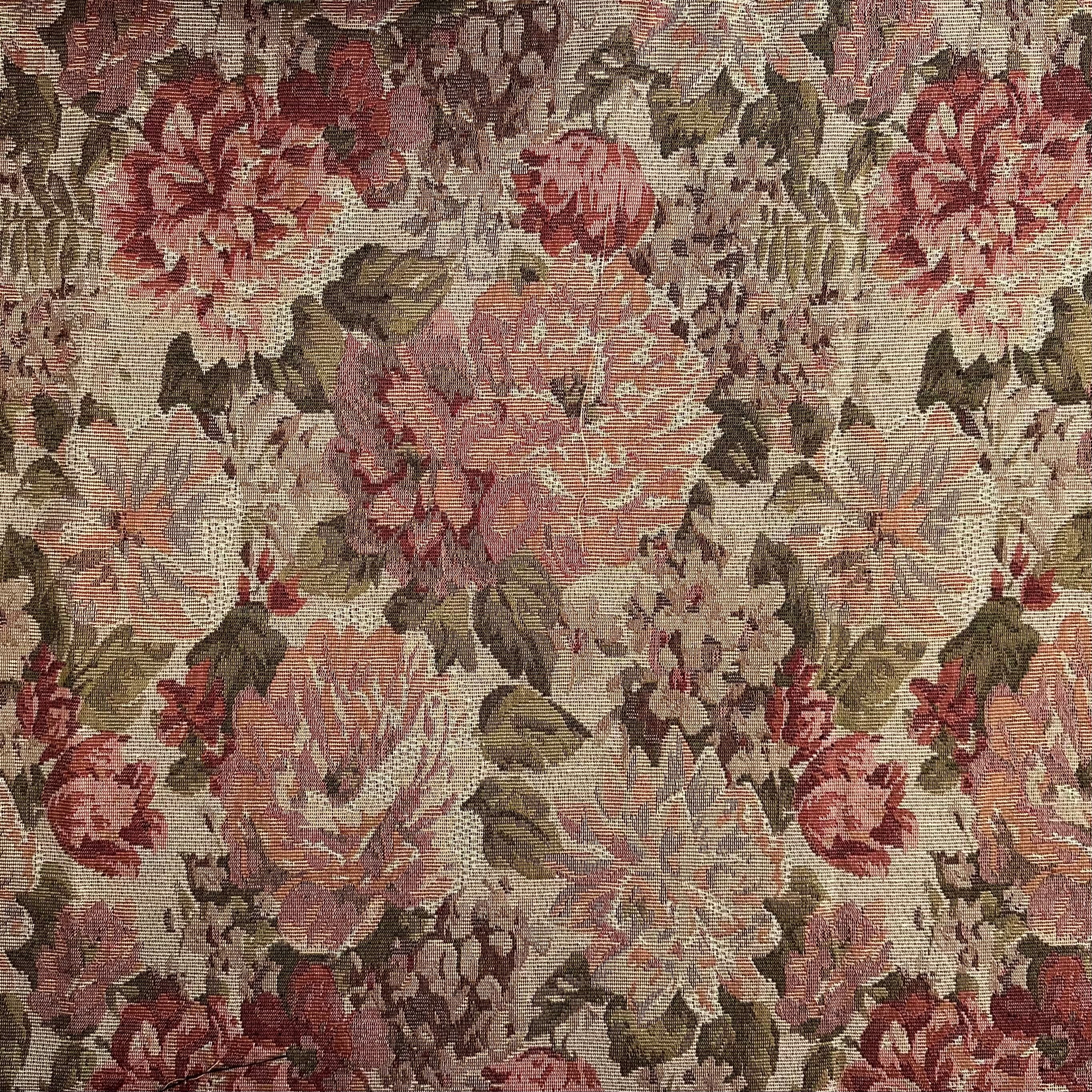 GOBELINO FLORAL ROSADO