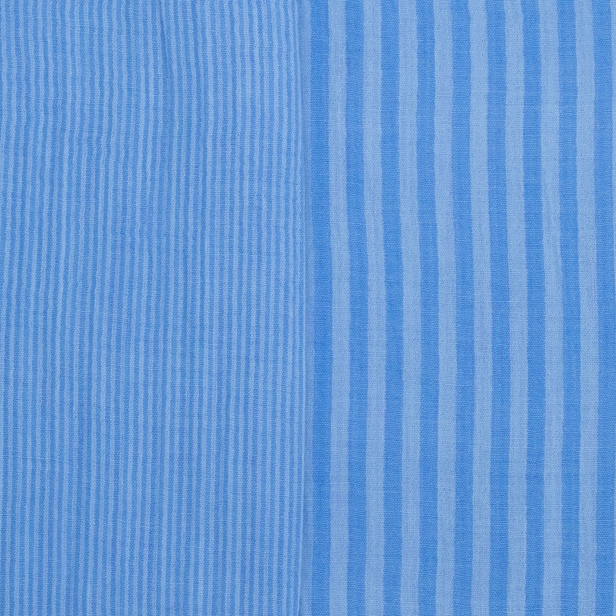 MUSELINA ESTAMPADA A RAYAS AZULES