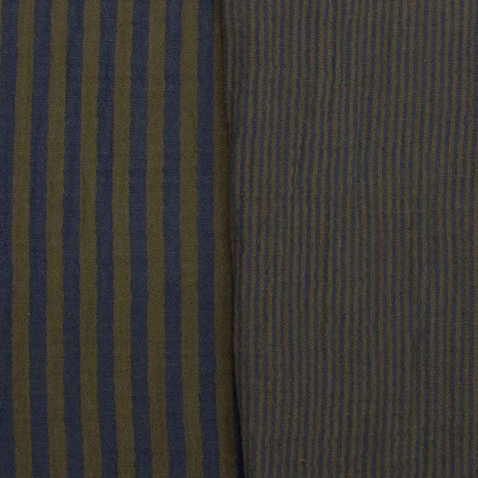 MUSELINA ESTAMPADA A RAYAS AZUL - KAKI