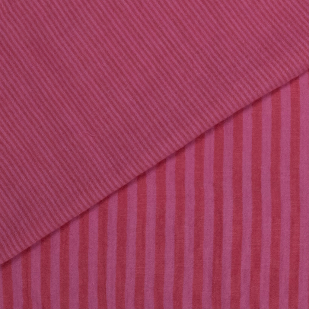 mousseline imprimée à rayures fuchsia