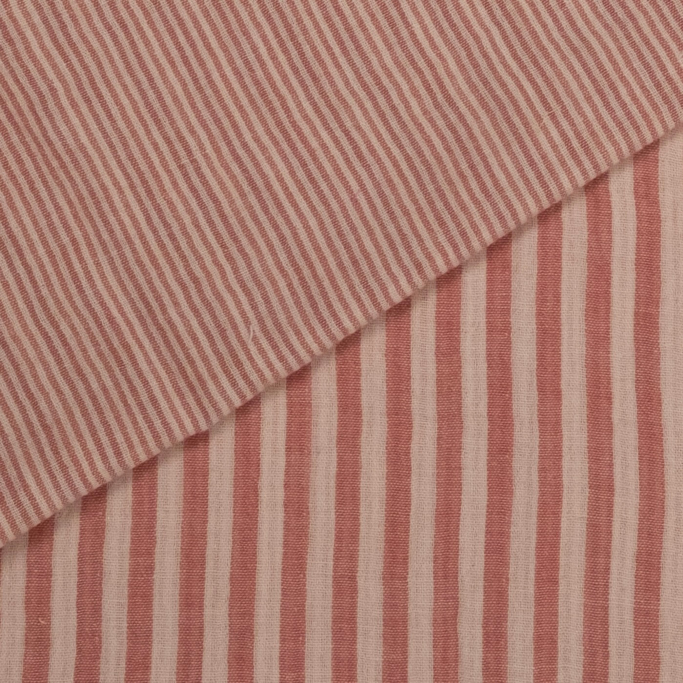 PINK STRIPED PRINTED MUSLIN