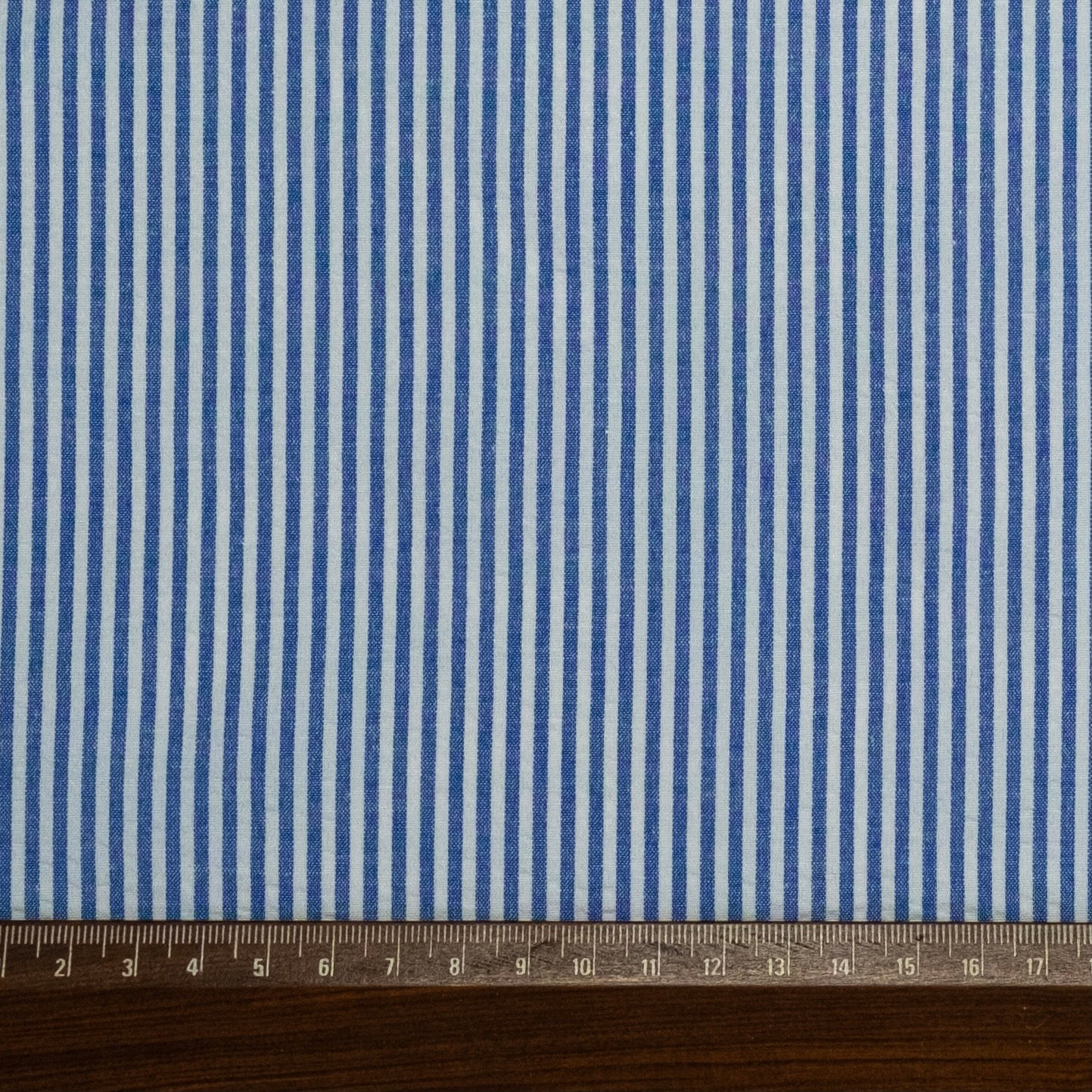 SEERSUCKER MIL RAYAS AZUL