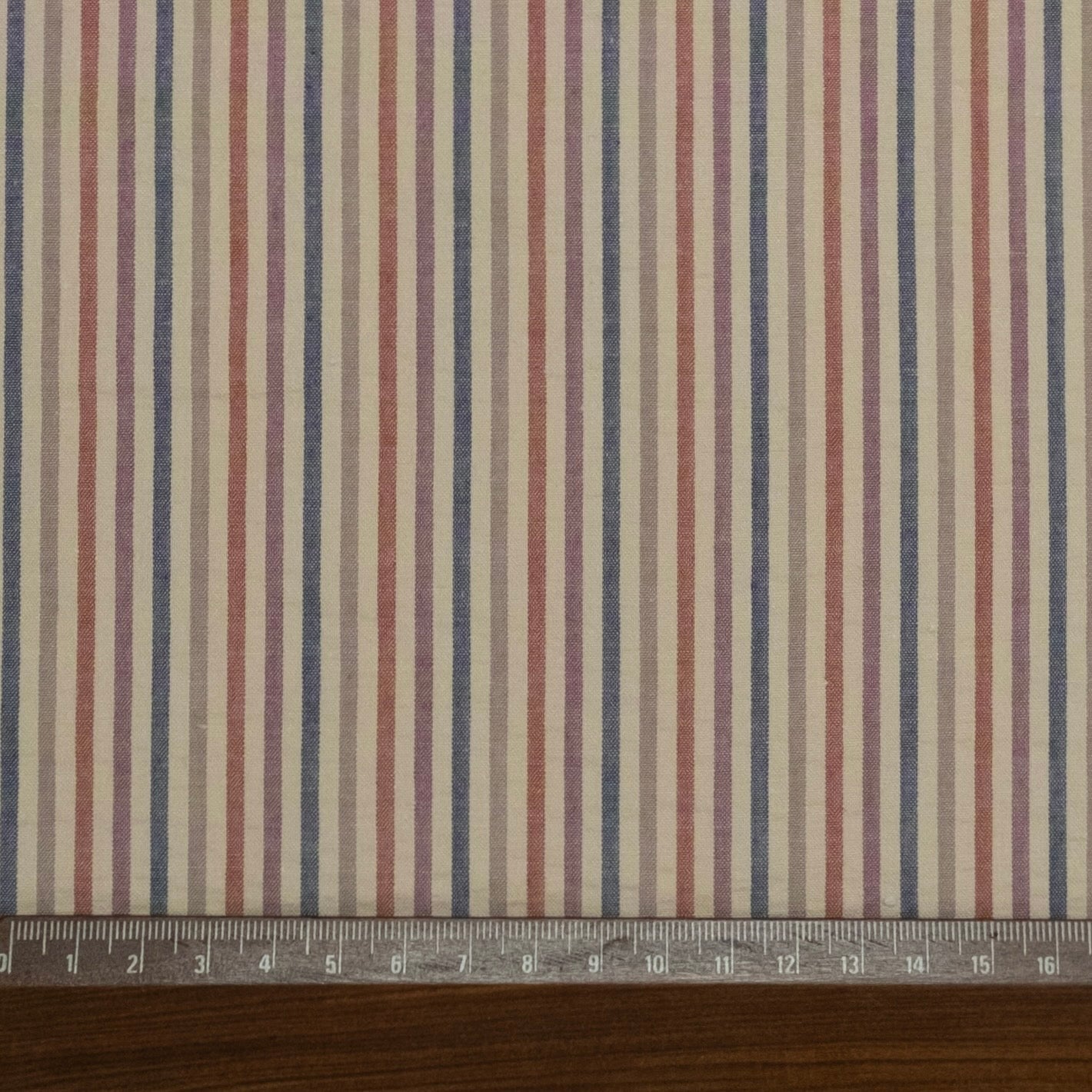 SEERSUCKER MIL RAYAS EN BEIGE